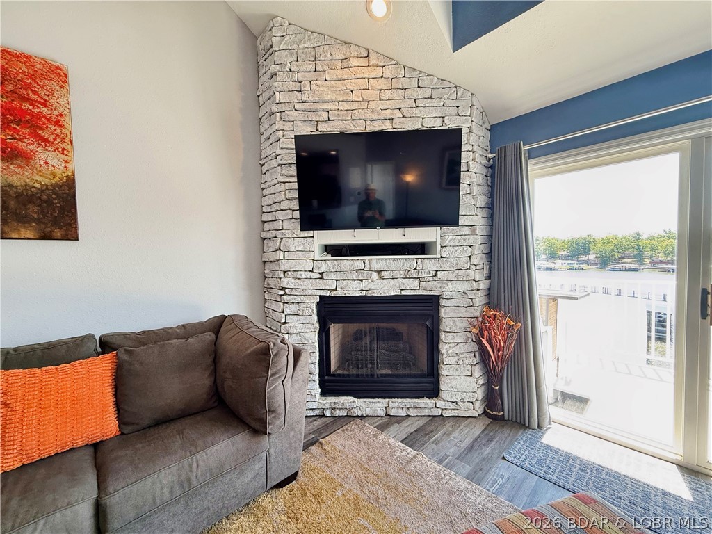 180 Lakeview Resort Boulevard 4e Property Photo 18