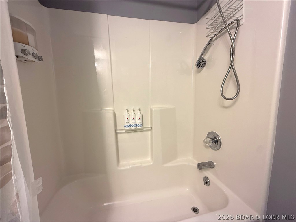 180 Lakeview Resort Boulevard 4e Property Photo 35