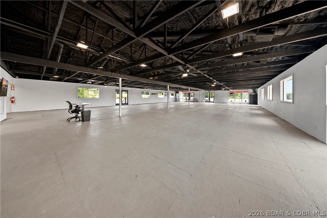 706 N Main Street Property Photo 10