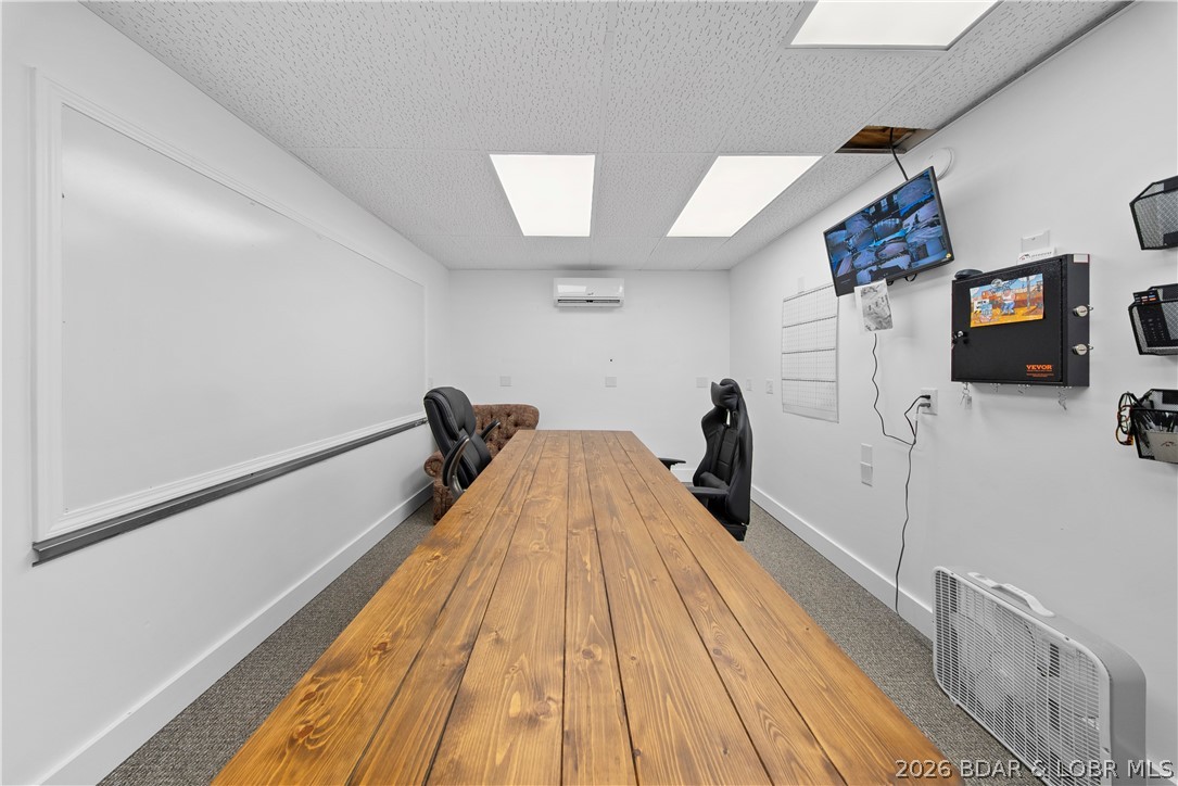 706 N Main Street Property Photo 14