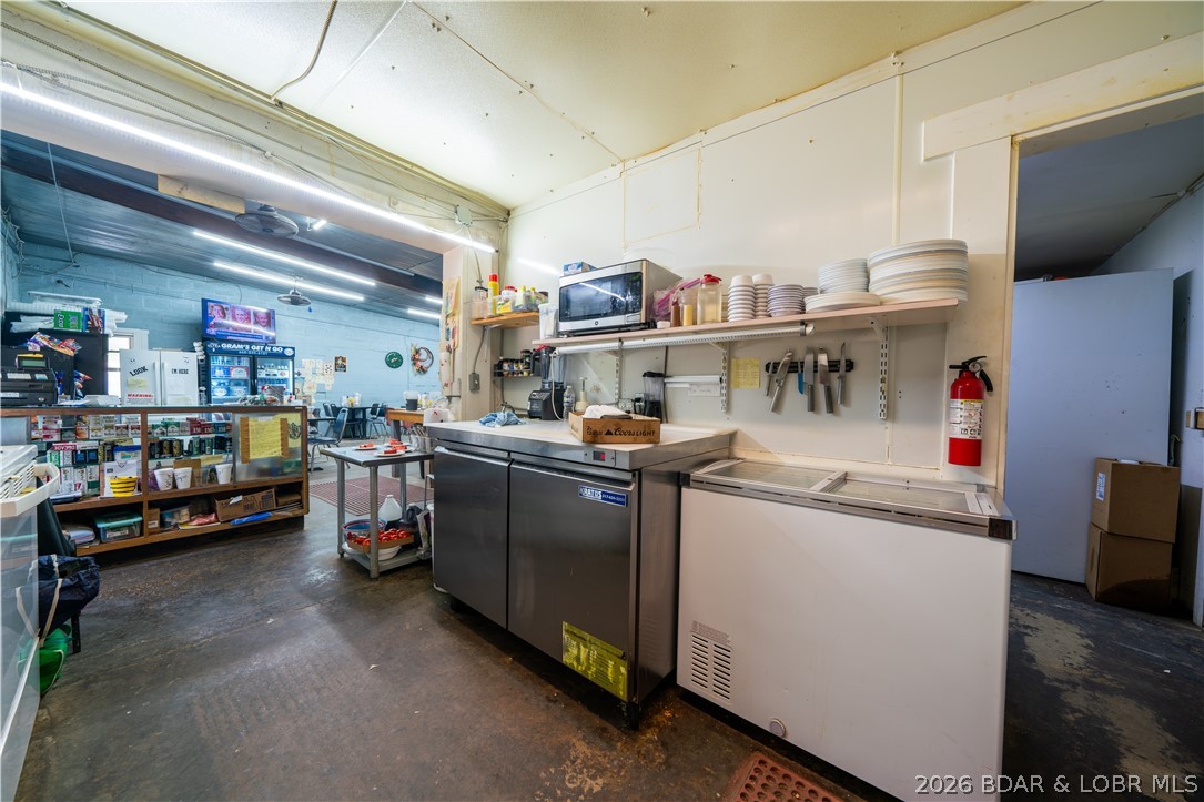 116 E Row Street Property Photo 24