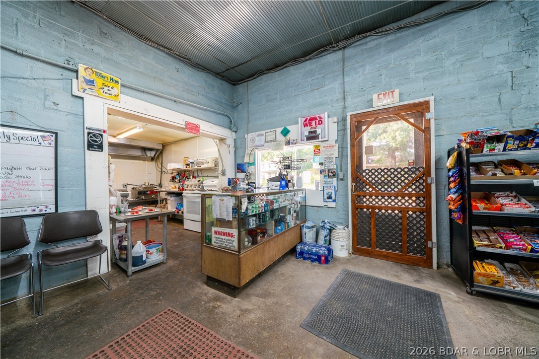 116 E Row Street Property Photo 29