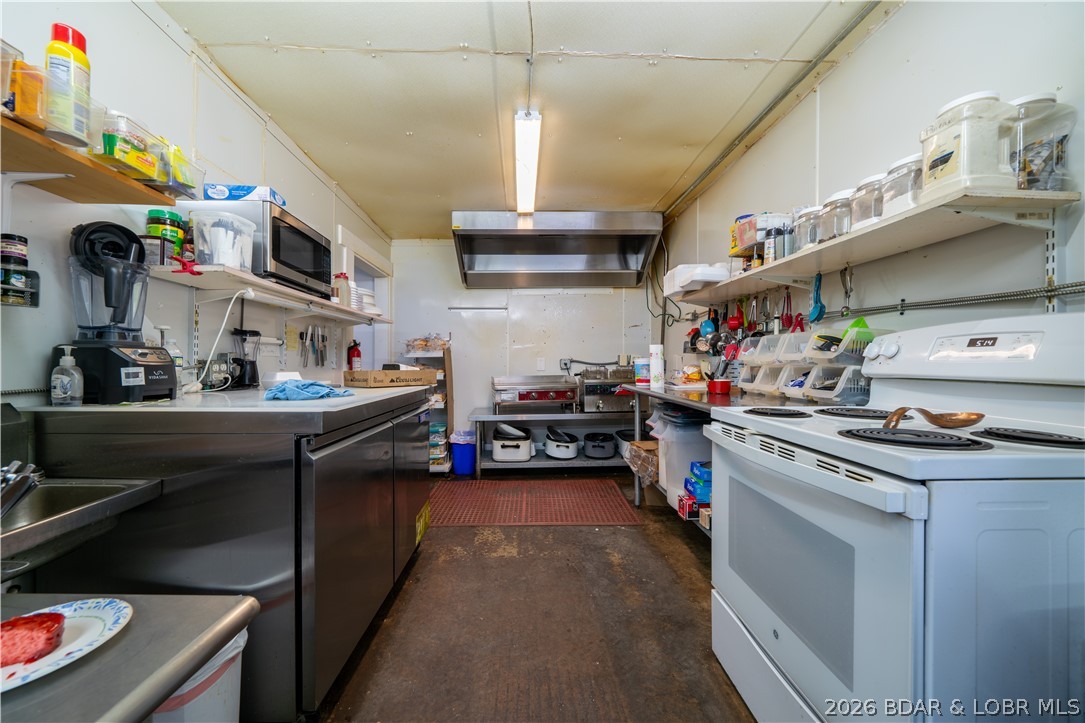 116 E Row Street Property Photo 32