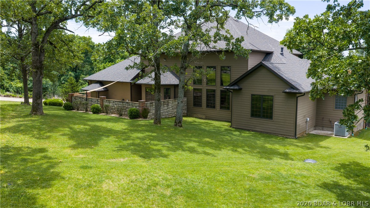5745 Tree Leaf Court Property Photo 3