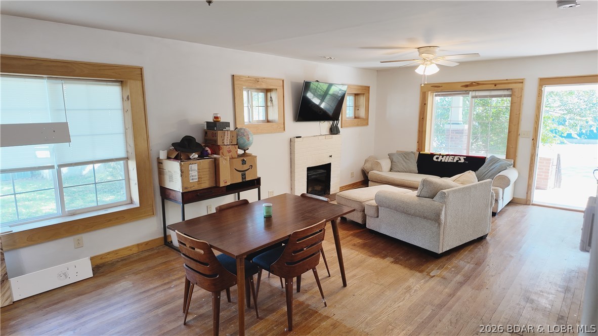 205 S Grand Avenue Property Photo 8
