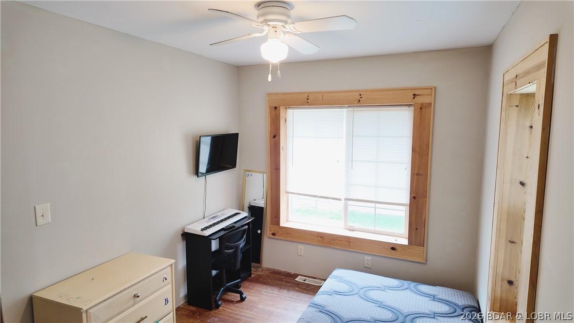 205 S Grand Avenue Property Photo 11