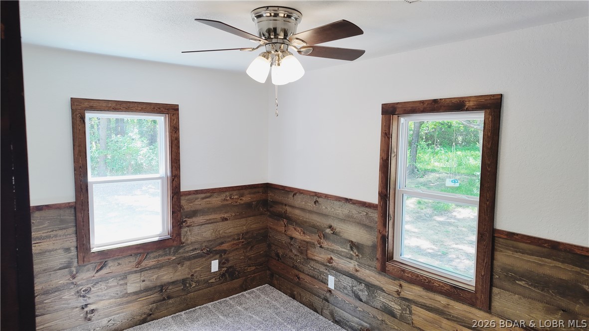 1501 Long Lane Property Photo 12