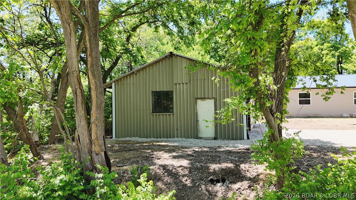 1501 Long Lane Property Photo 31