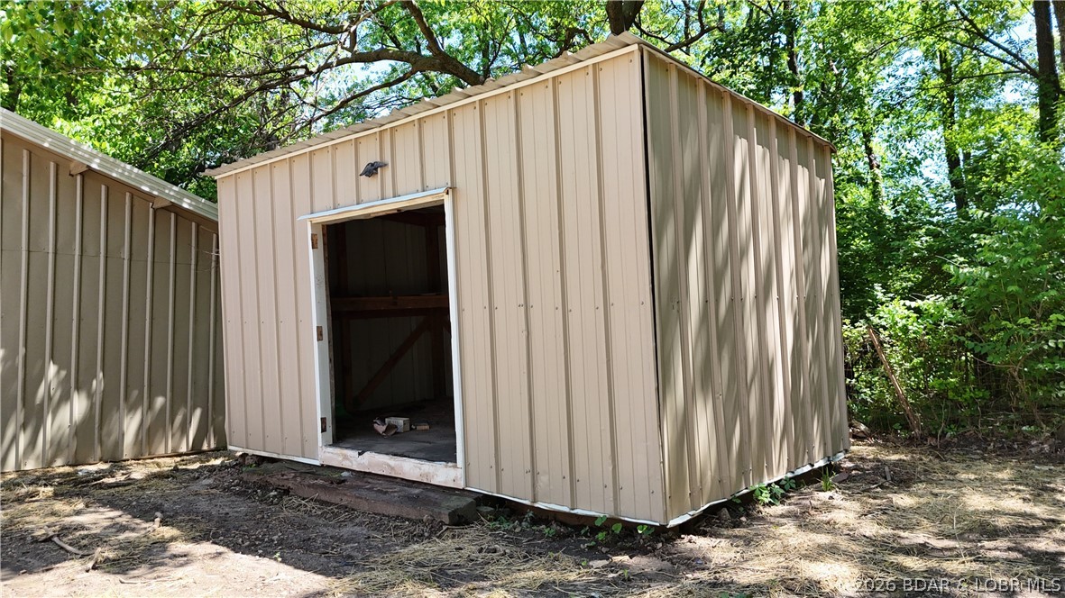 1501 Long Lane Property Photo 35
