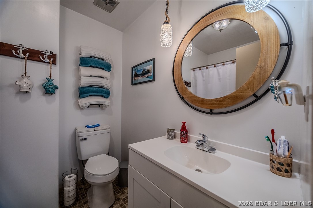 32645 Green Hills Road Property Photo 21