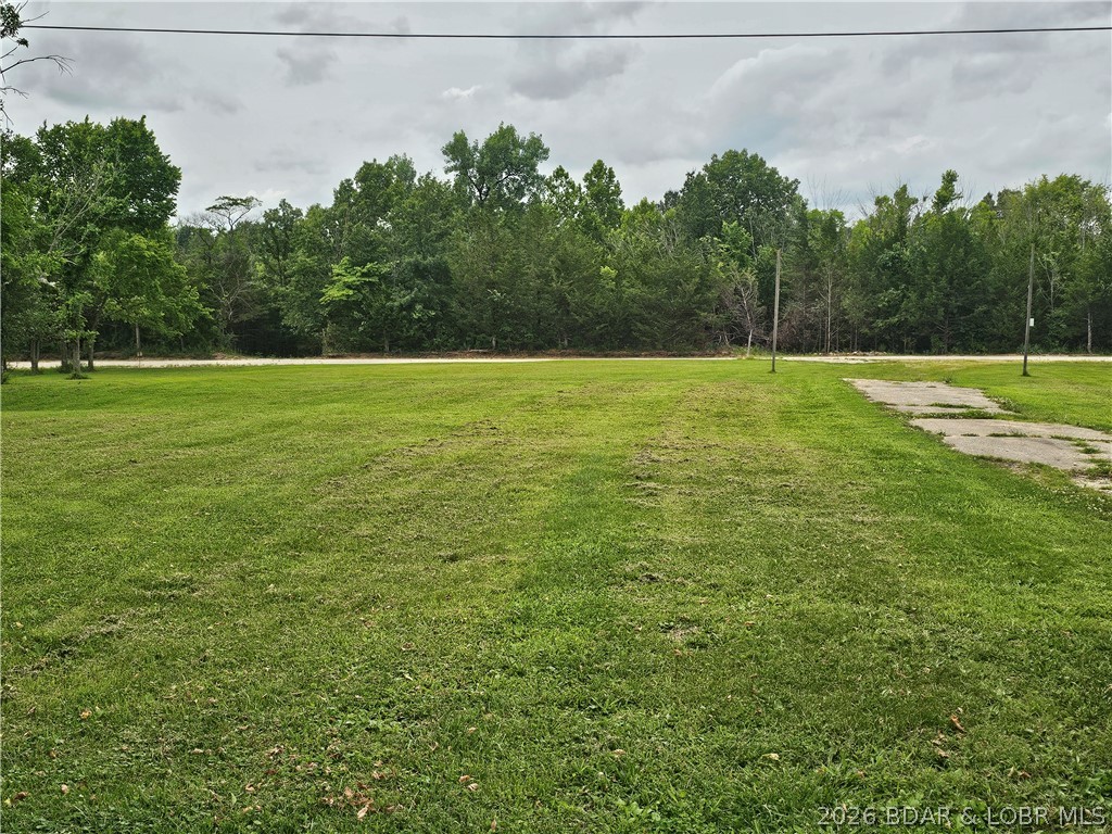 902&906 Railroad Pond Road Property Photo 6