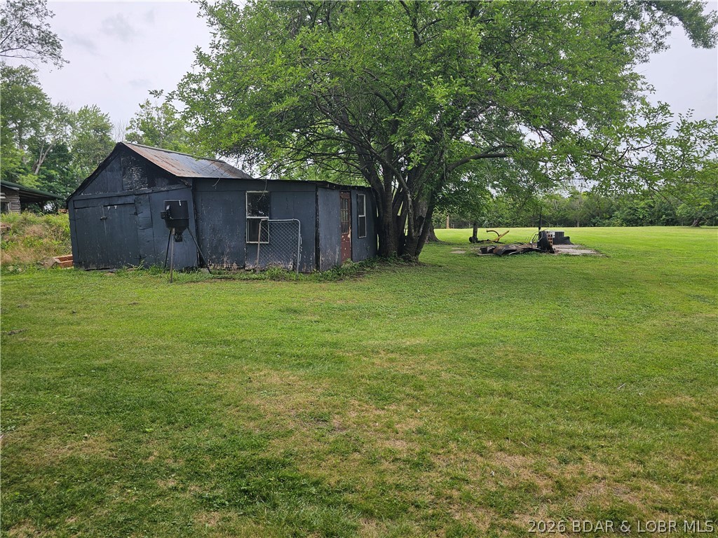 902&906 Railroad Pond Road Property Photo 14