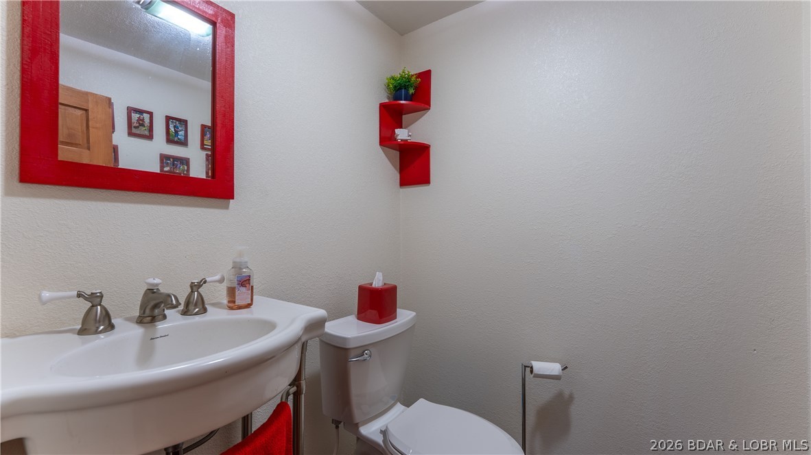 701 Graham Point Property Photo 15