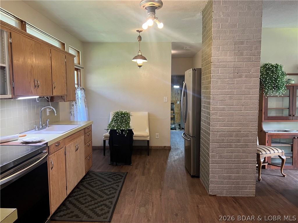302 S Ross St Property Photo 20