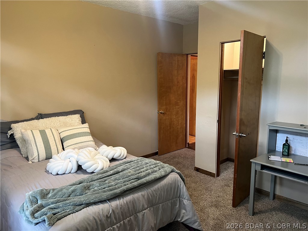 302 S Ross St Property Photo 28