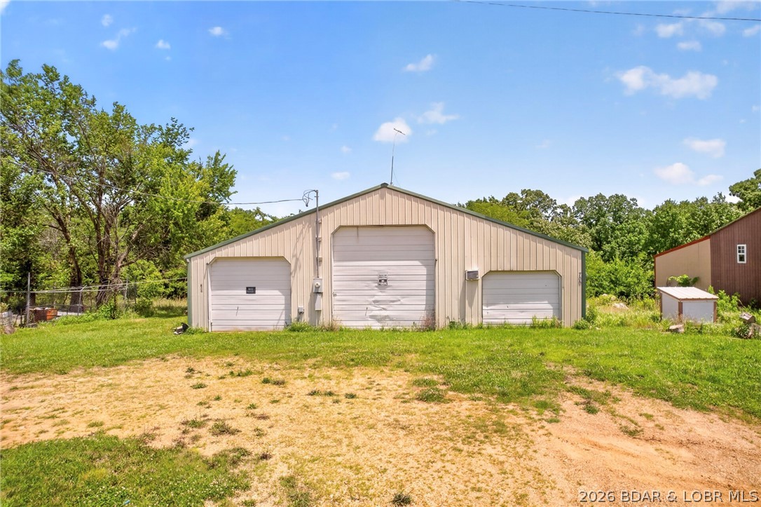 702 Bear Creek Road Property Photo 5