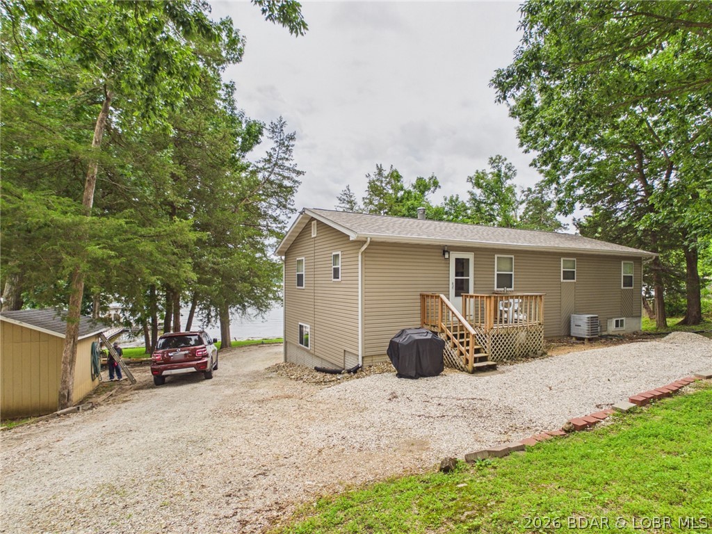 4582 Lower Prairie Hollow Road Property Photo 1