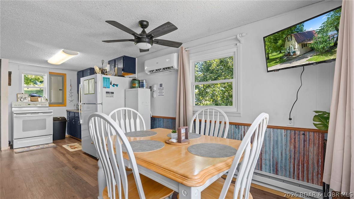 1142 Cedar Ridge Circle Property Photo 17