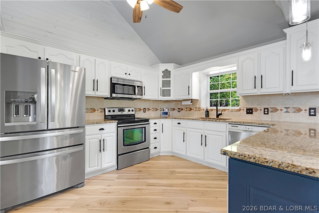 694 Jordan Drive Property Photo 3