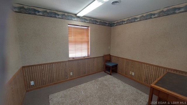 939 Main Street E Property Photo 11