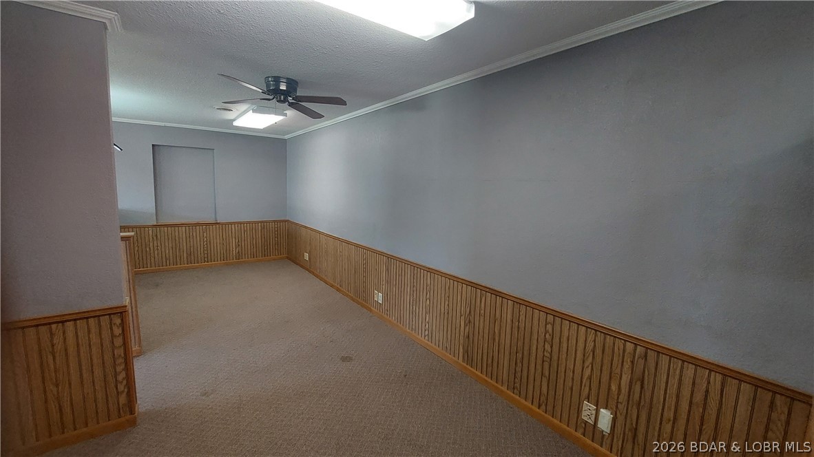 939 Main Street E Property Photo 15