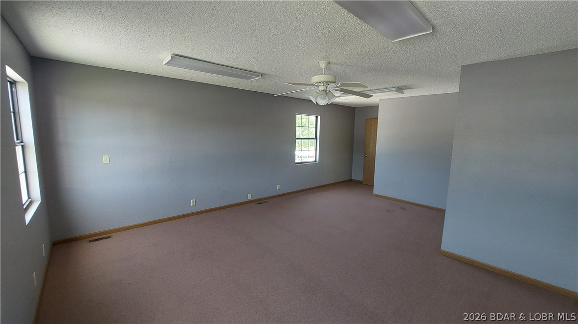 939 Main Street E Property Photo 37