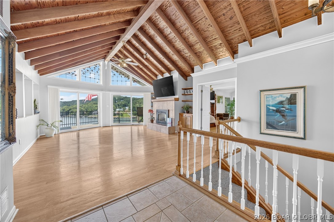 9 Isle Point Property Photo 3