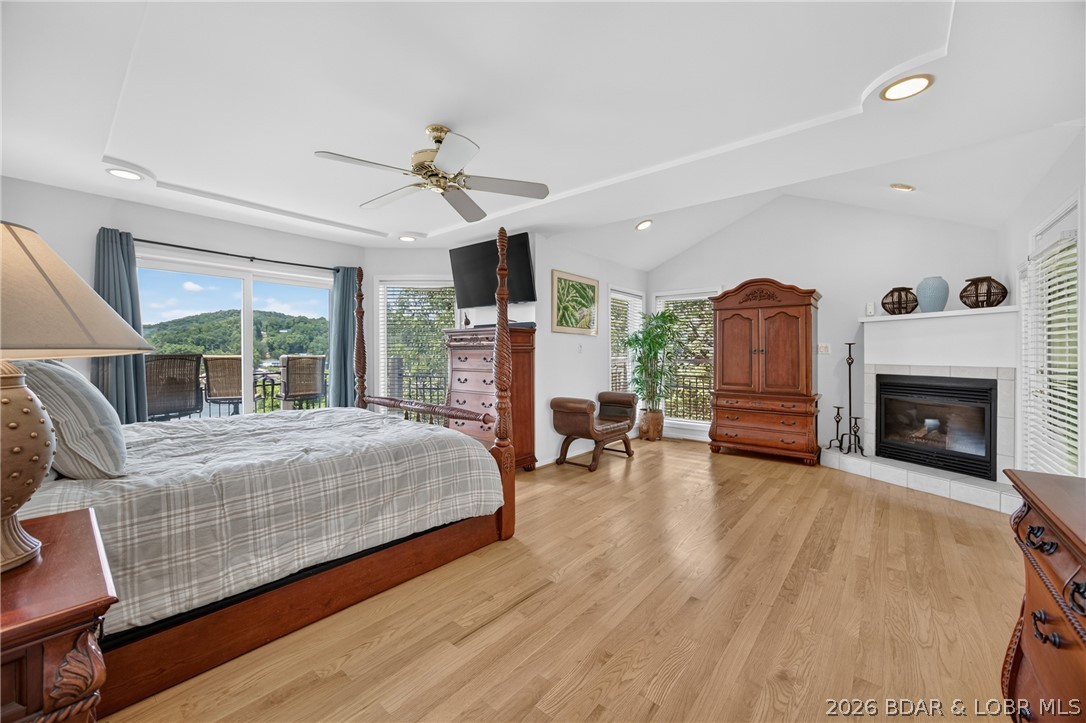 9 Isle Point Property Photo 5