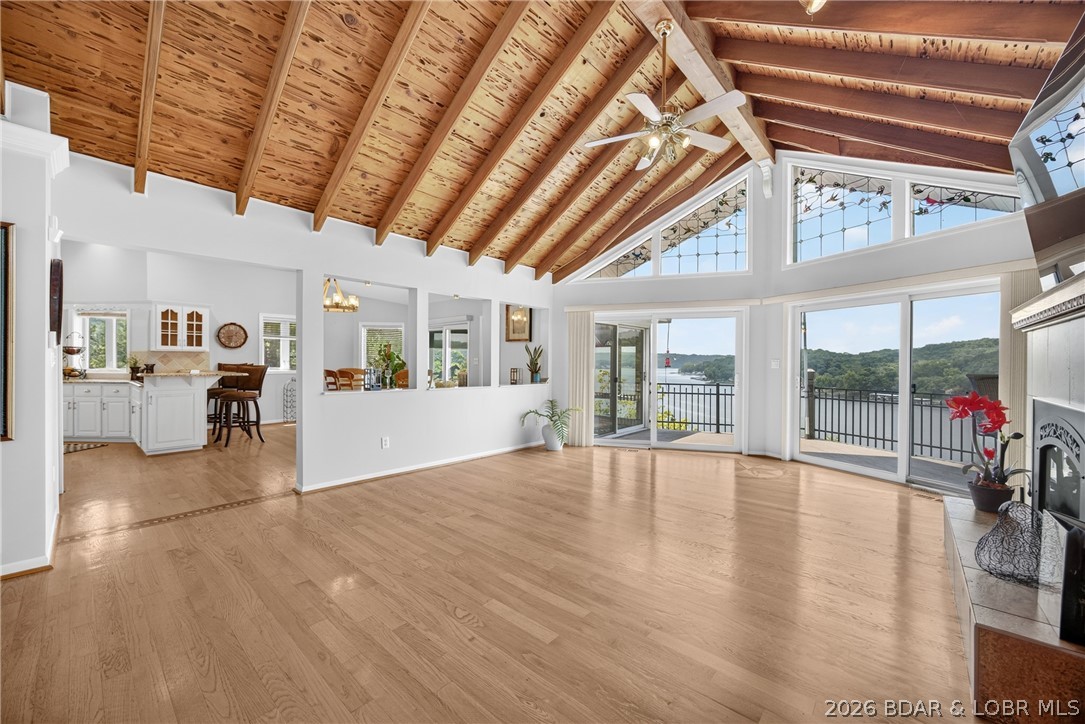 9 Isle Point Property Photo 14