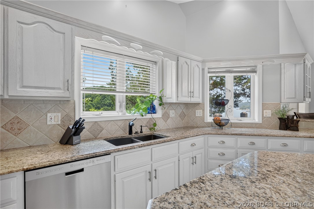 9 Isle Point Property Photo 17