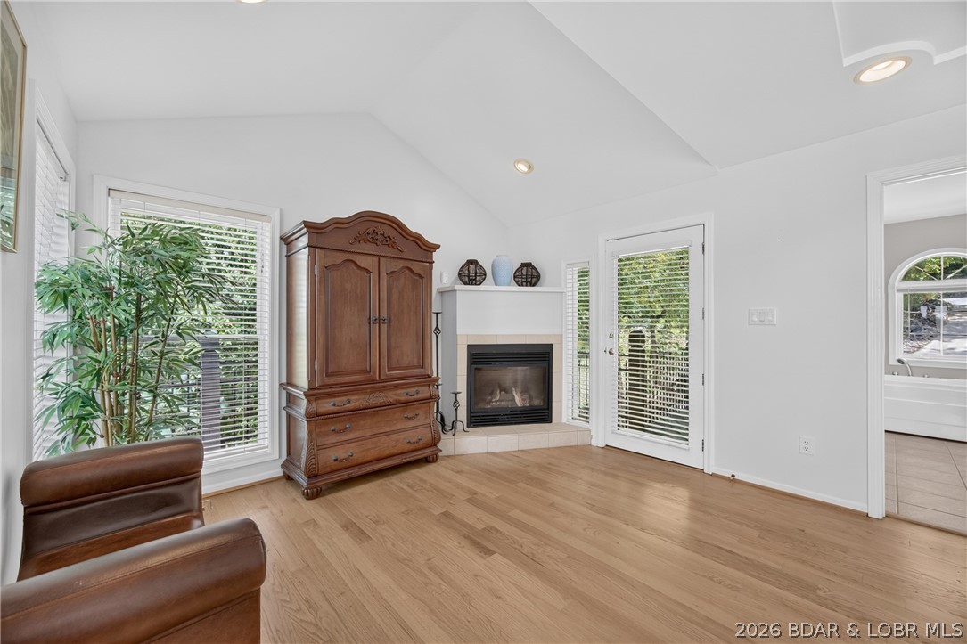 9 Isle Point Property Photo 32