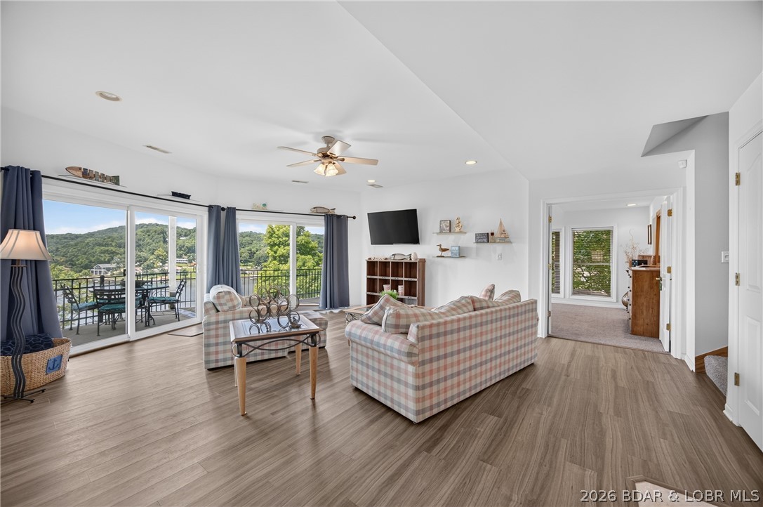 9 Isle Point Property Photo 50