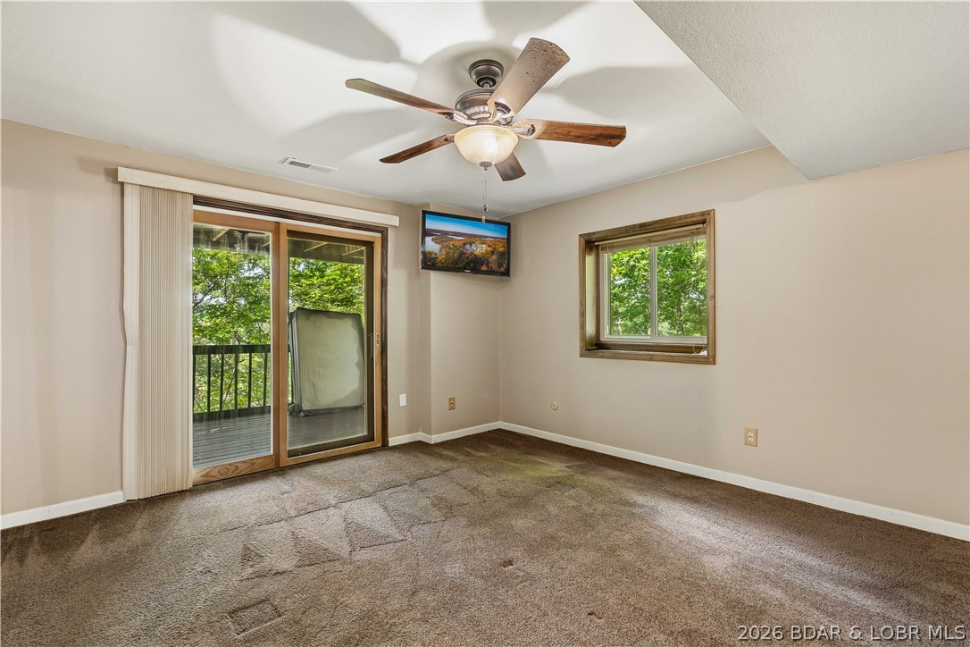 30 Berkshire Circle Property Photo 23