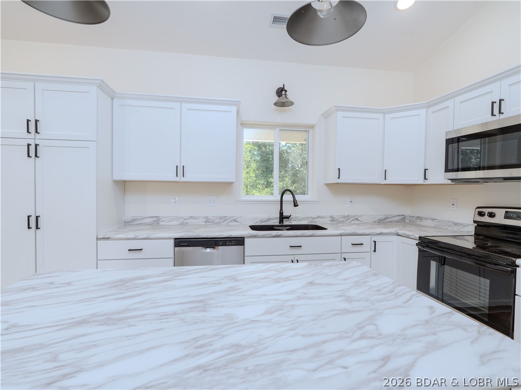 7 Oak Tree Lane Property Photo 12