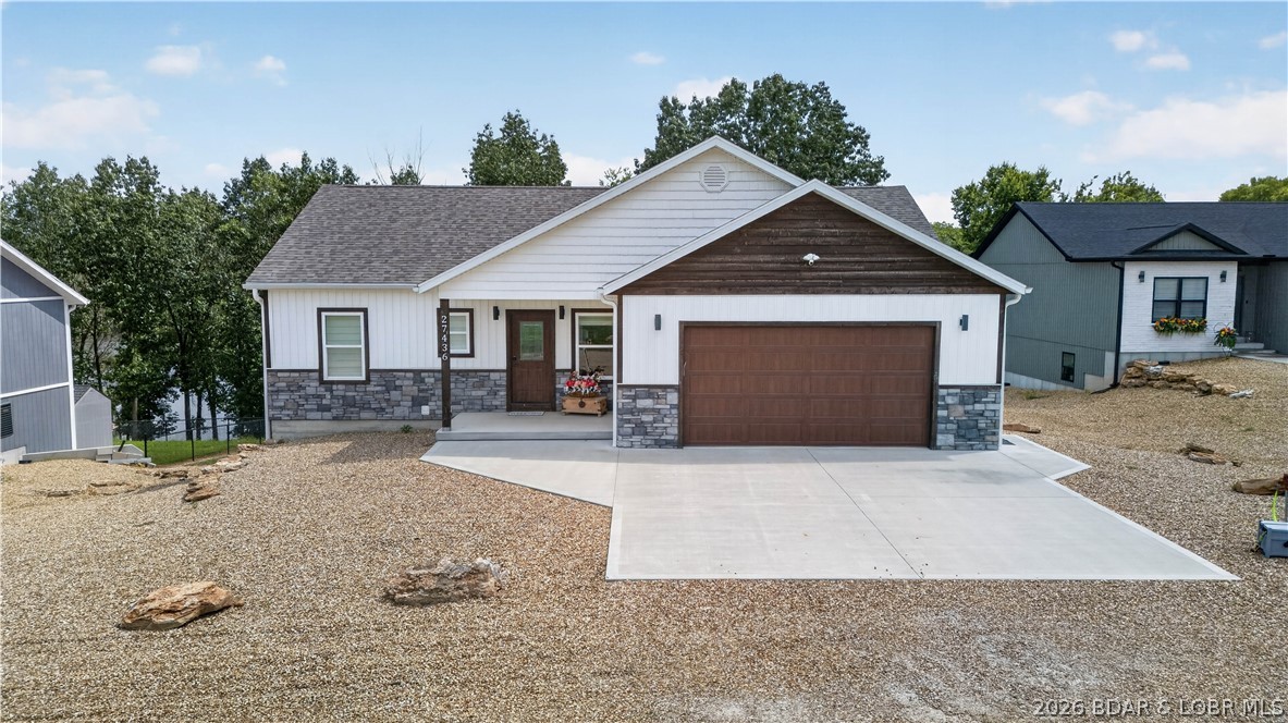 27436 Runway Circle Property Photo 1