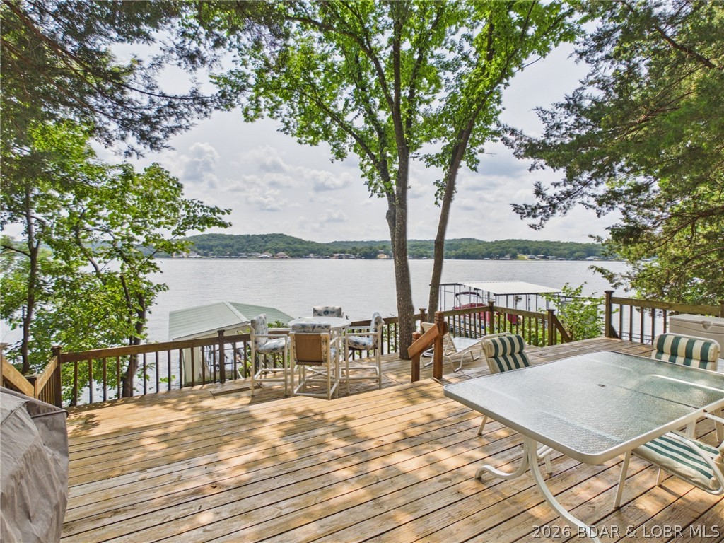 692 Windcrest Point Property Photo 1