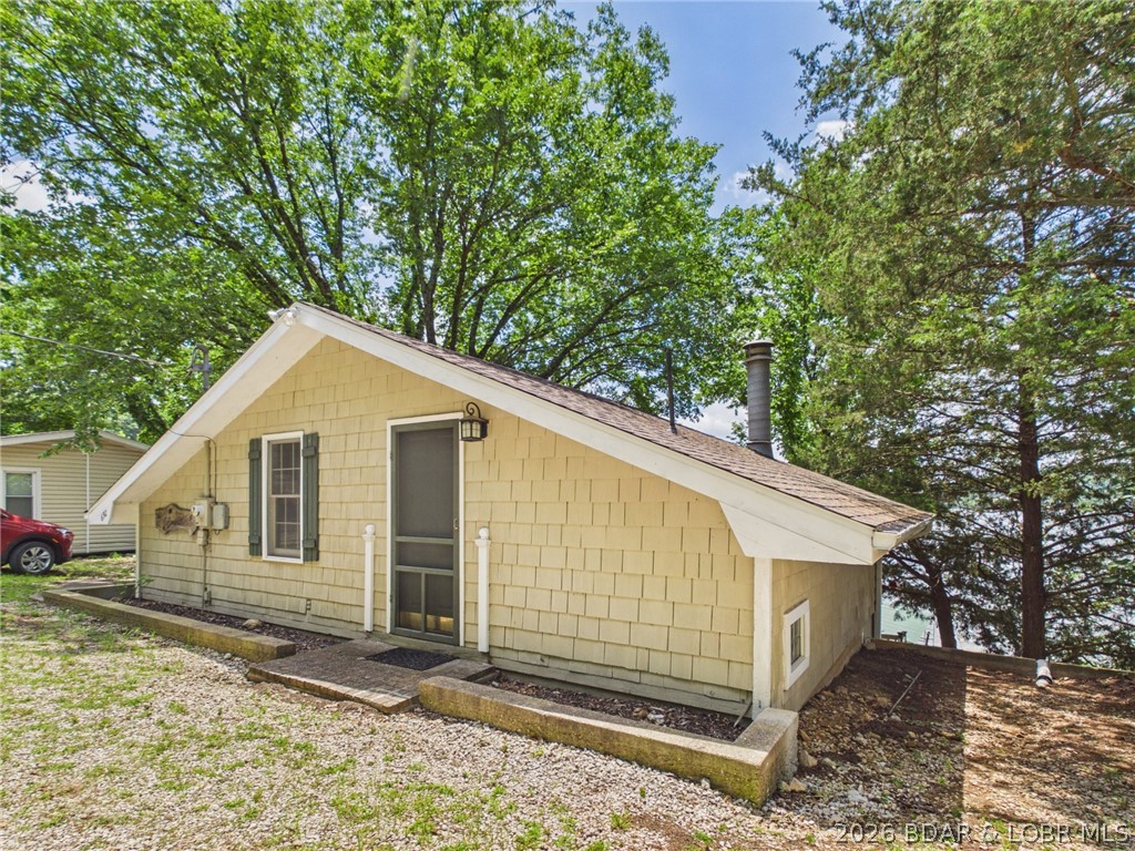 692 Windcrest Point Property Photo 4