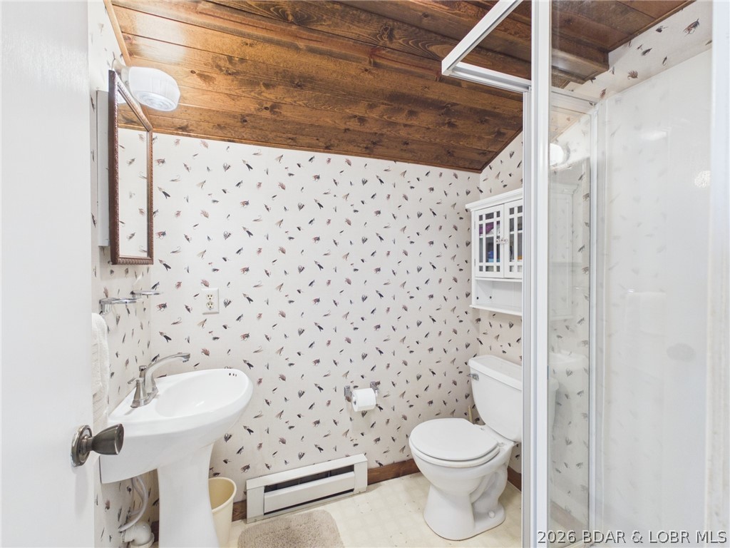 692 Windcrest Point Property Photo 13