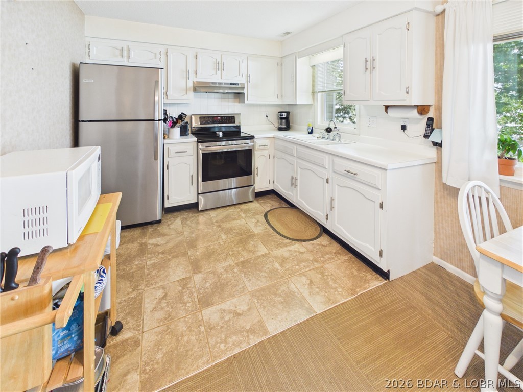 692 Windcrest Point Property Photo 18