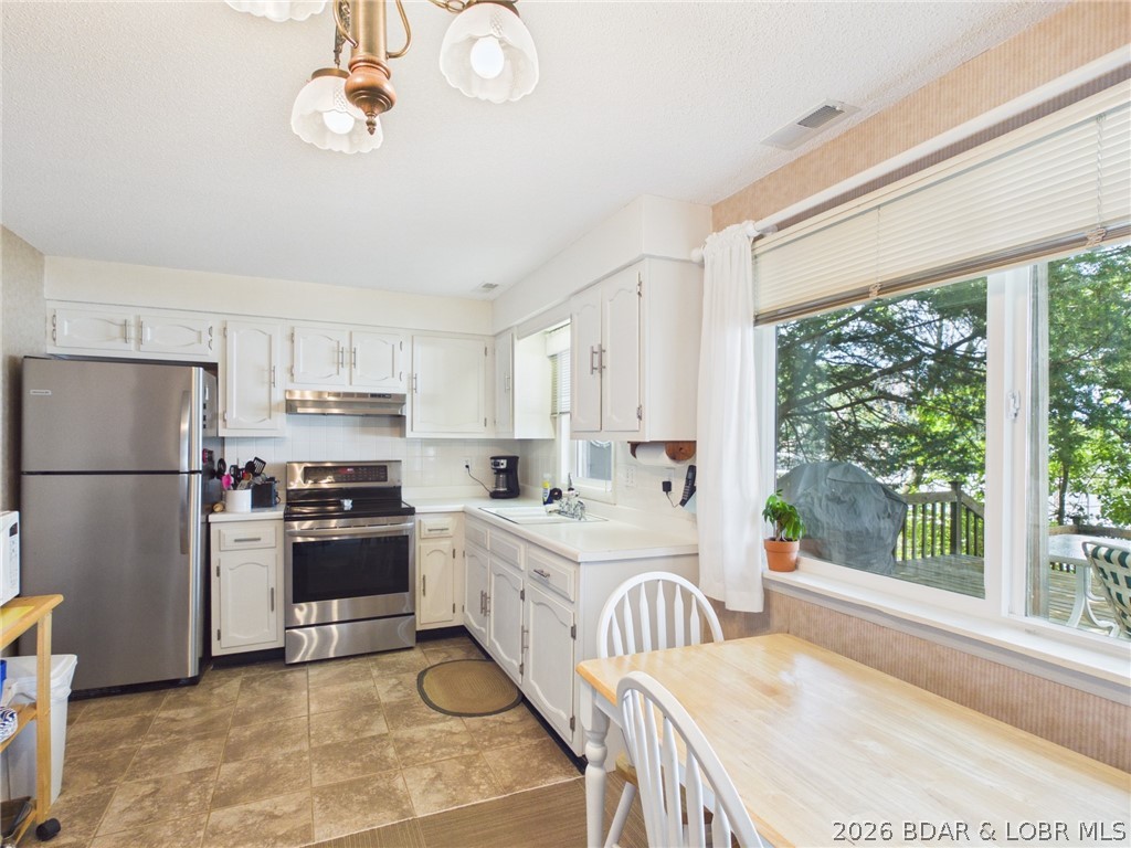 692 Windcrest Point Property Photo 19