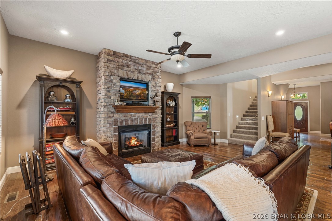 2636 Ozark Isle Property Photo 4