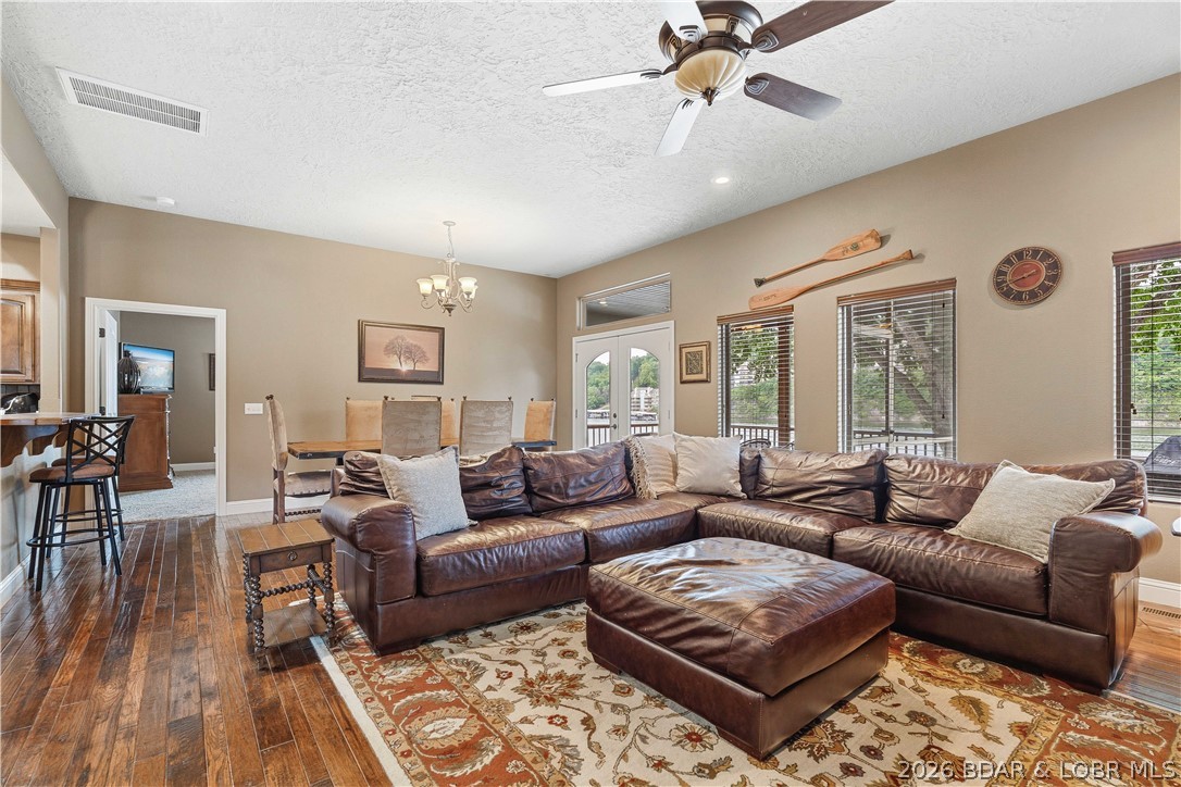 2636 Ozark Isle Property Photo 7