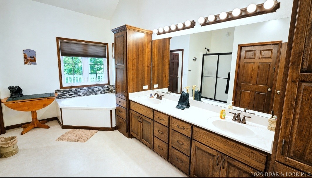 29810 Shelladay Dr Property Photo 12