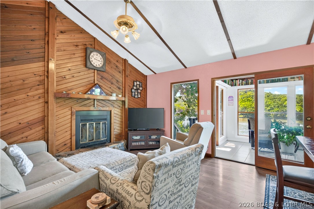 399 Porter Loop Property Photo 12