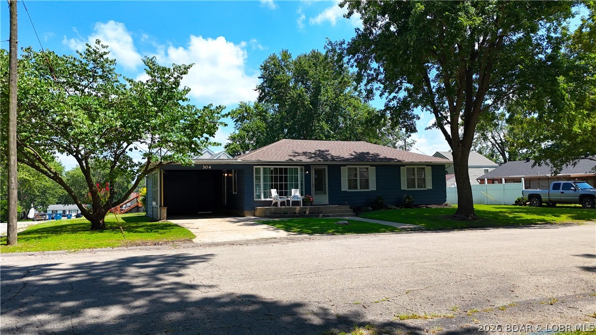 304 N. Spruce Street Property Photo 27