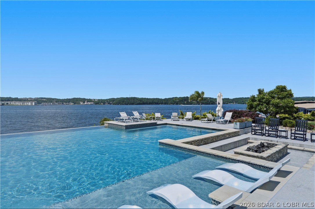 166 Captiva Drive 8c Property Photo 1