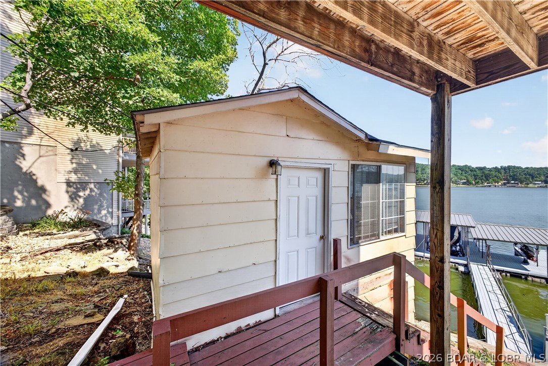 1688 Boot Dr Property Photo 33