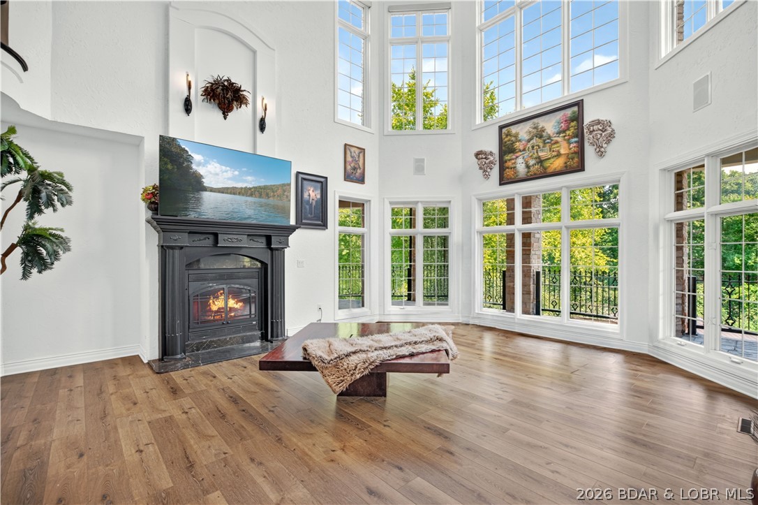 5767 Cobblestone Drive Property Photo 9