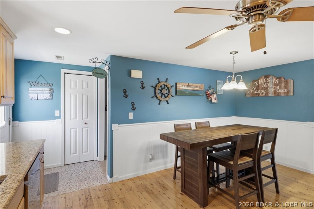 2202 Spring Cove Road Property Photo 8