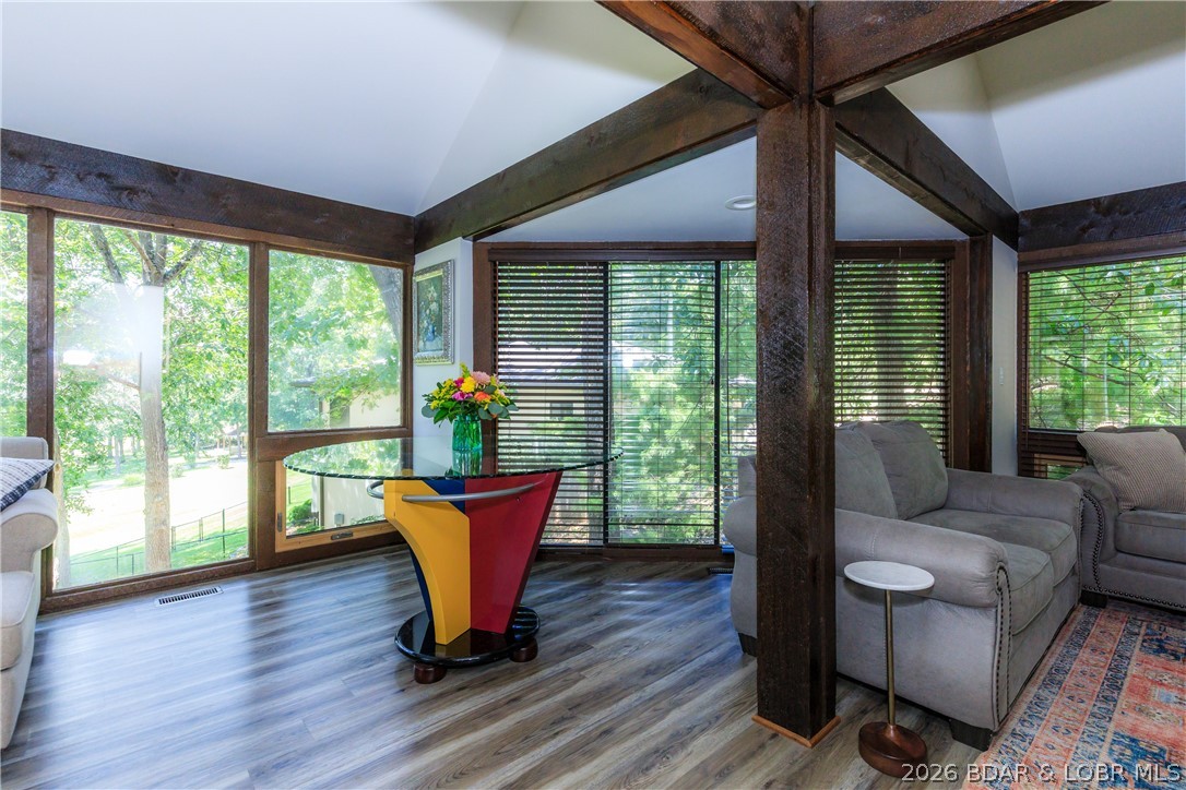 328 Hogan Drive C Property Photo 4